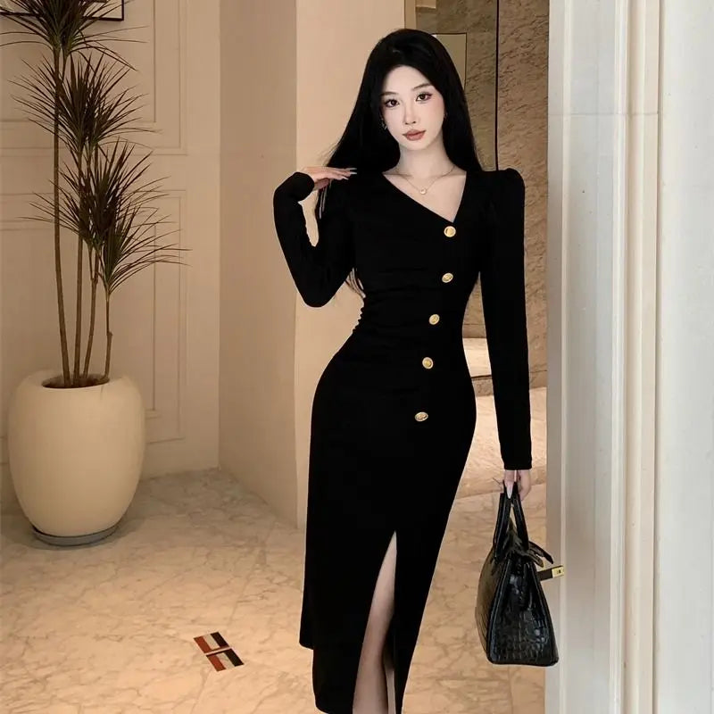 Autumn Winter New Style Light Luxury Design Asymmetric Pinch Fold Single Breasted Split Knitted Dress Small Black Dress Women